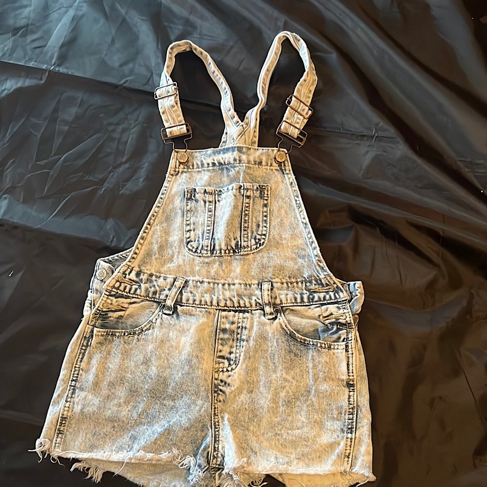 Women’s Light blue acid wash denim overalls